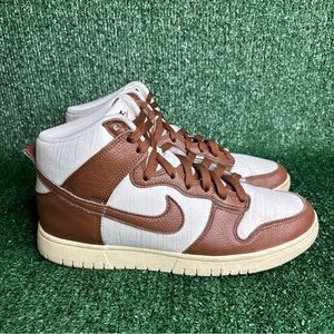 Nike Dunk High PRM Vintage‎ Pecan Sail Men’s Sz 9 DQ8800-200